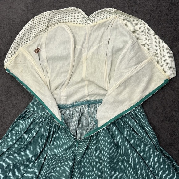 VINTAGE 50s Elaine Terry dress with full skirt polka dots & sweathear neckline - Picture 7 of 11